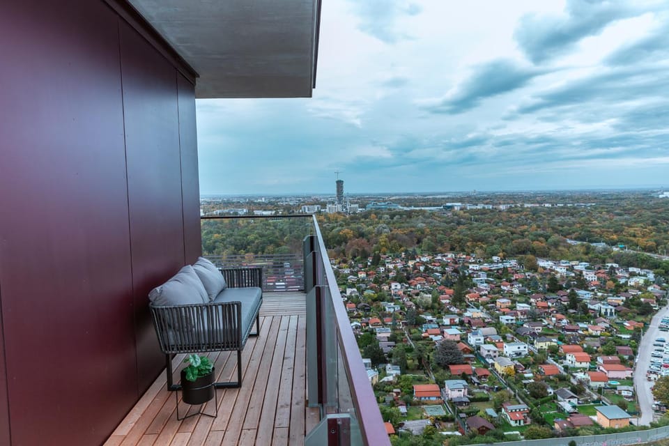 Balcony/Terrace, City view