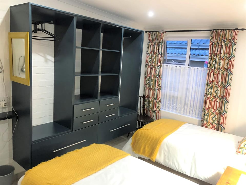 Baylight Accommodation 3 Selfcatering 1 bedroom apartment sleeps 4 Apartment in Western Cape