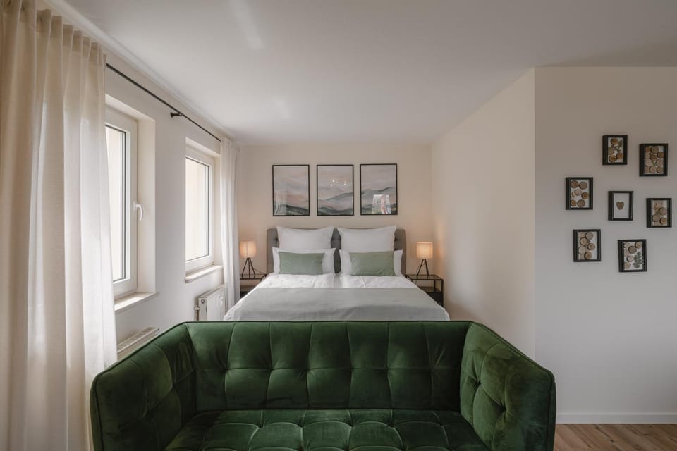 Bed, Photo of the whole room