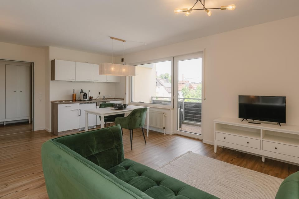 TV and multimedia, Kitchen or kitchenette, Living room, Seating area, Dining area, dishwasher