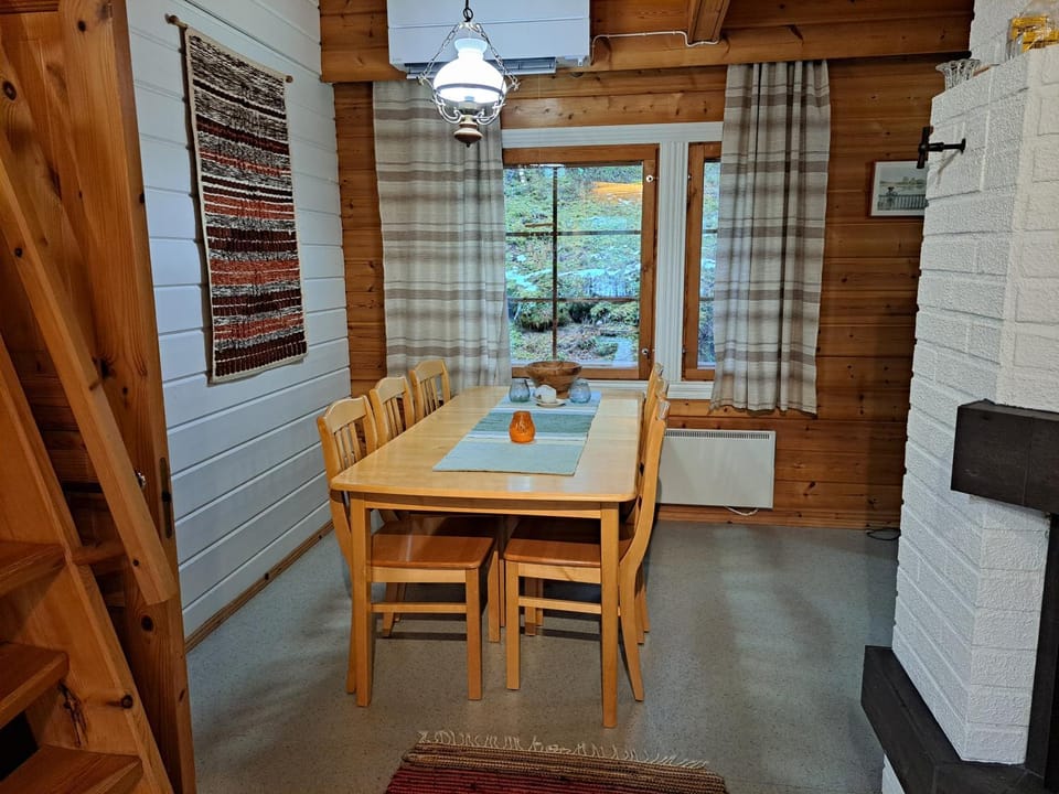 Nelisyöte A House in Lapland