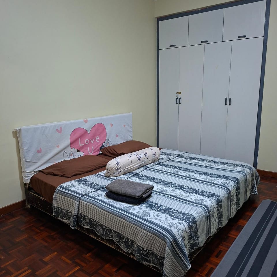 Safar Houzy Selesa Hillhomes (Muslim) Apartment in Selangor, Malaysia