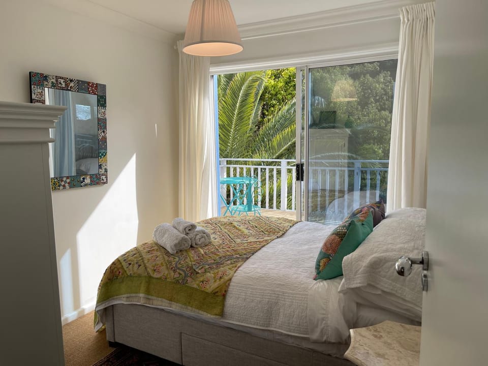 TREETOPS PENTHOUSE Rose Bay Sydney, 3 bedrooms Apartment in Sydney