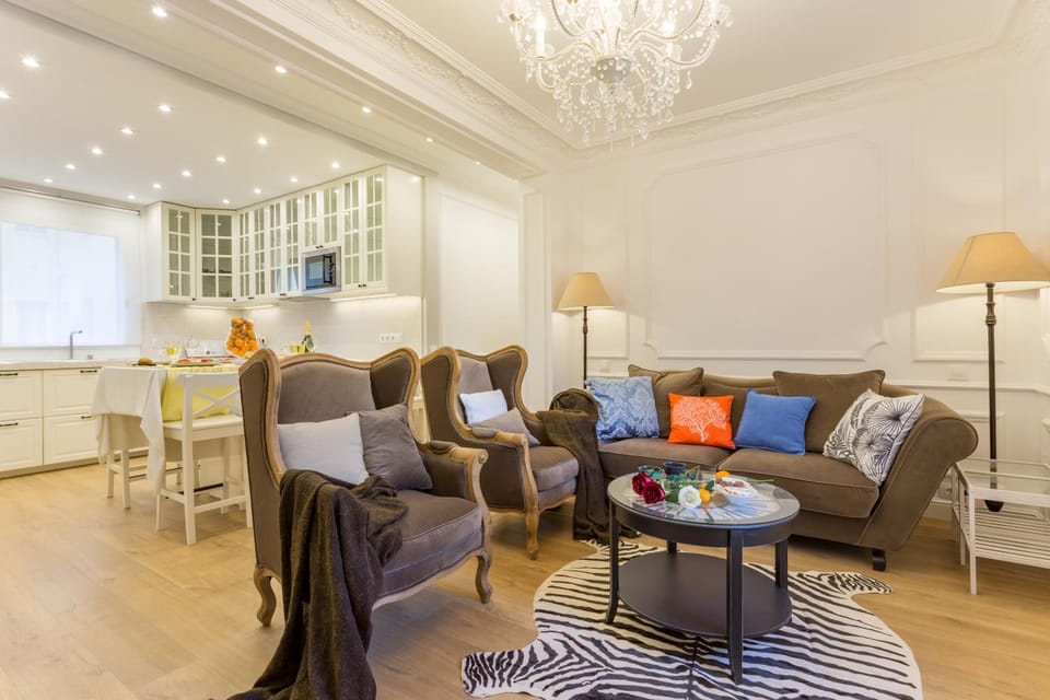 Living room, Seating area