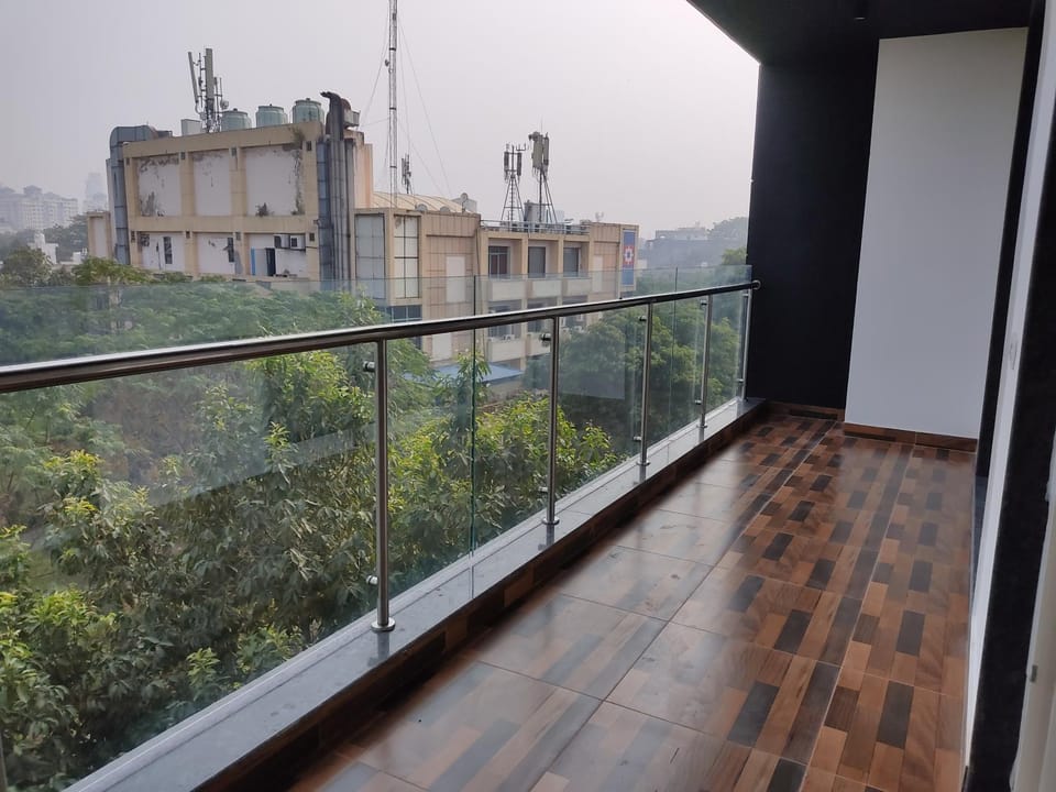 View (from property/room), Balcony/Terrace, City view