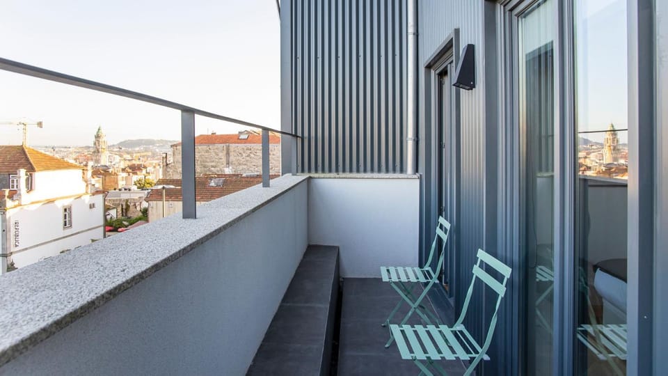 Stylish Studio w/ AC & Balcony by LovelyStay Apartment in Porto