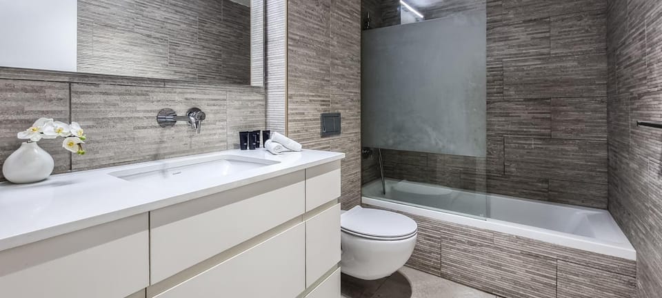 Bathroom, Bath