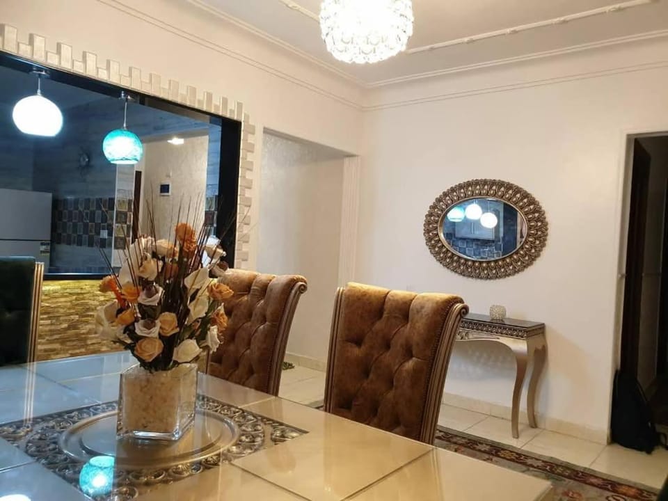 شقةعلى البحرمباشرةسيدي بشرالمربع الذهبي Apartment in Alexandria