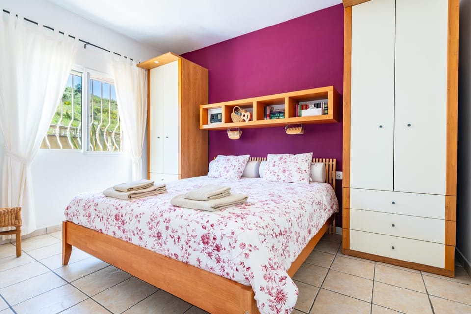 Living room, Bedroom