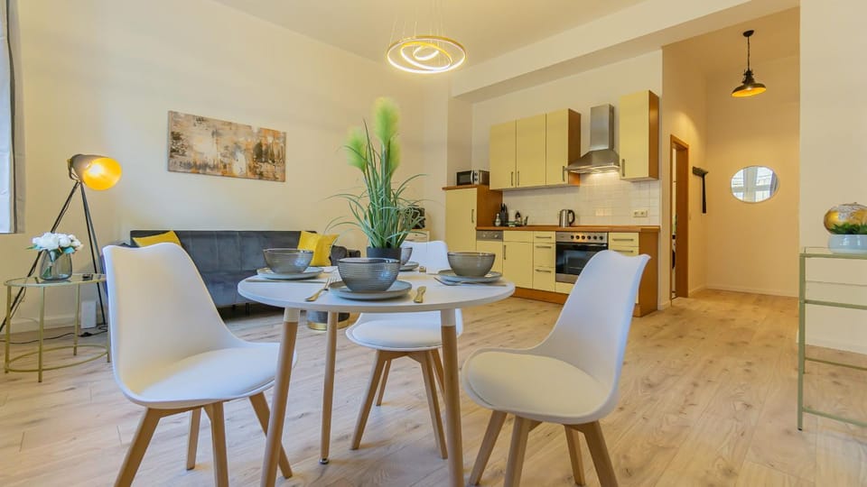 Living room, Seating area, Dining area