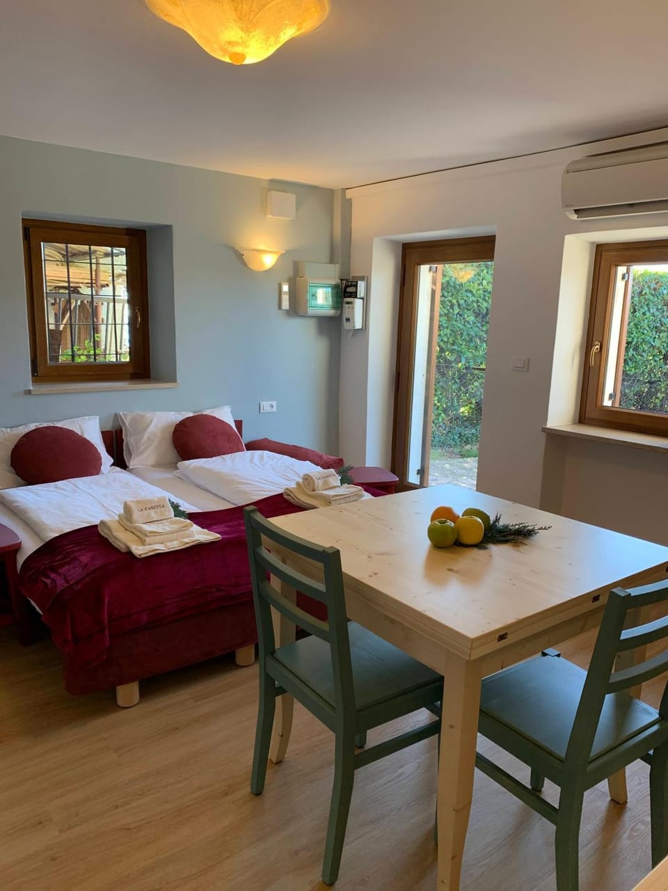 Photo of the whole room