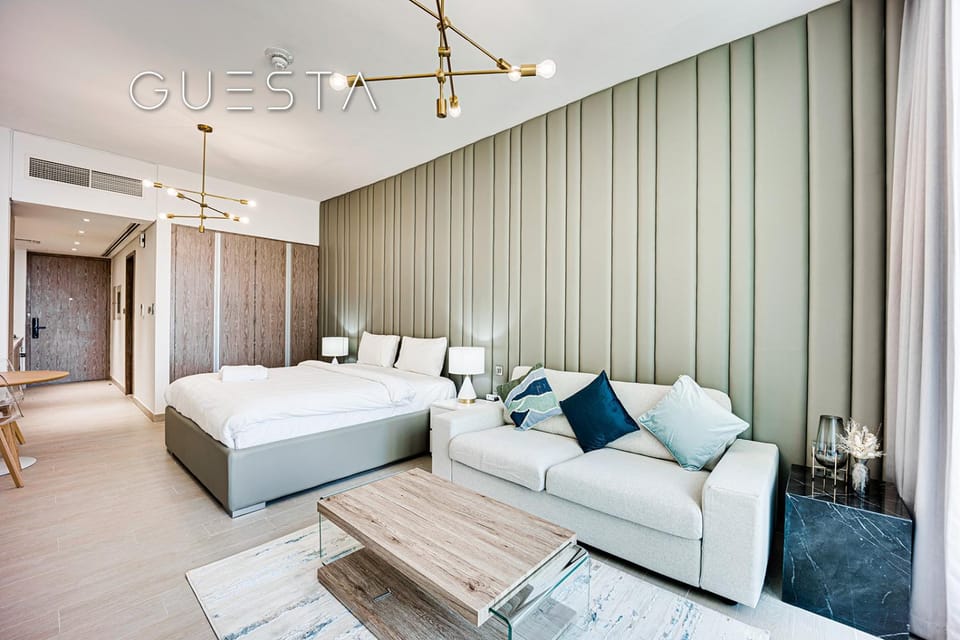 Bed, Living room, Photo of the whole room, Seating area