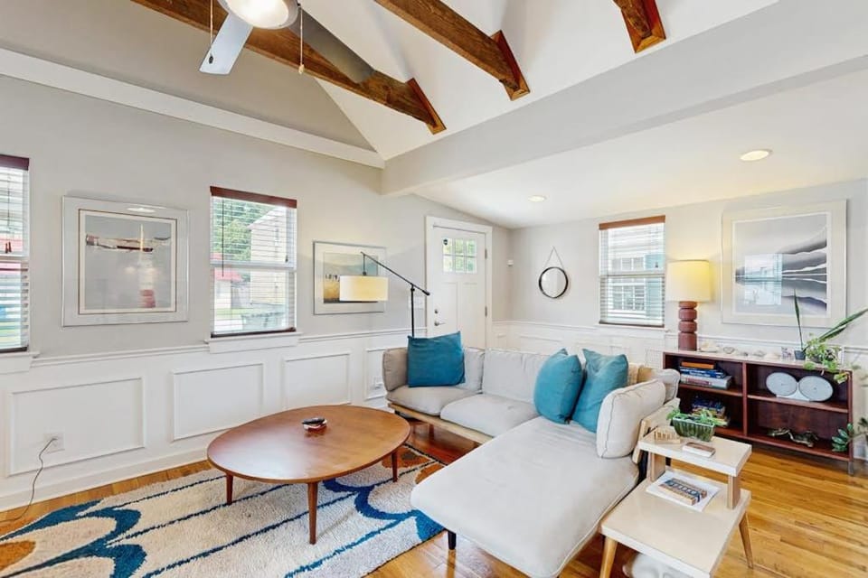 9 1 2 F Street - 30 Day Rental House in Charleston