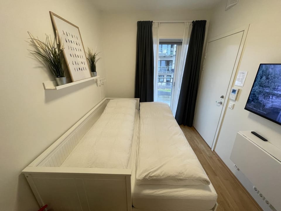 Bed, View (from property/room), Balcony/Terrace