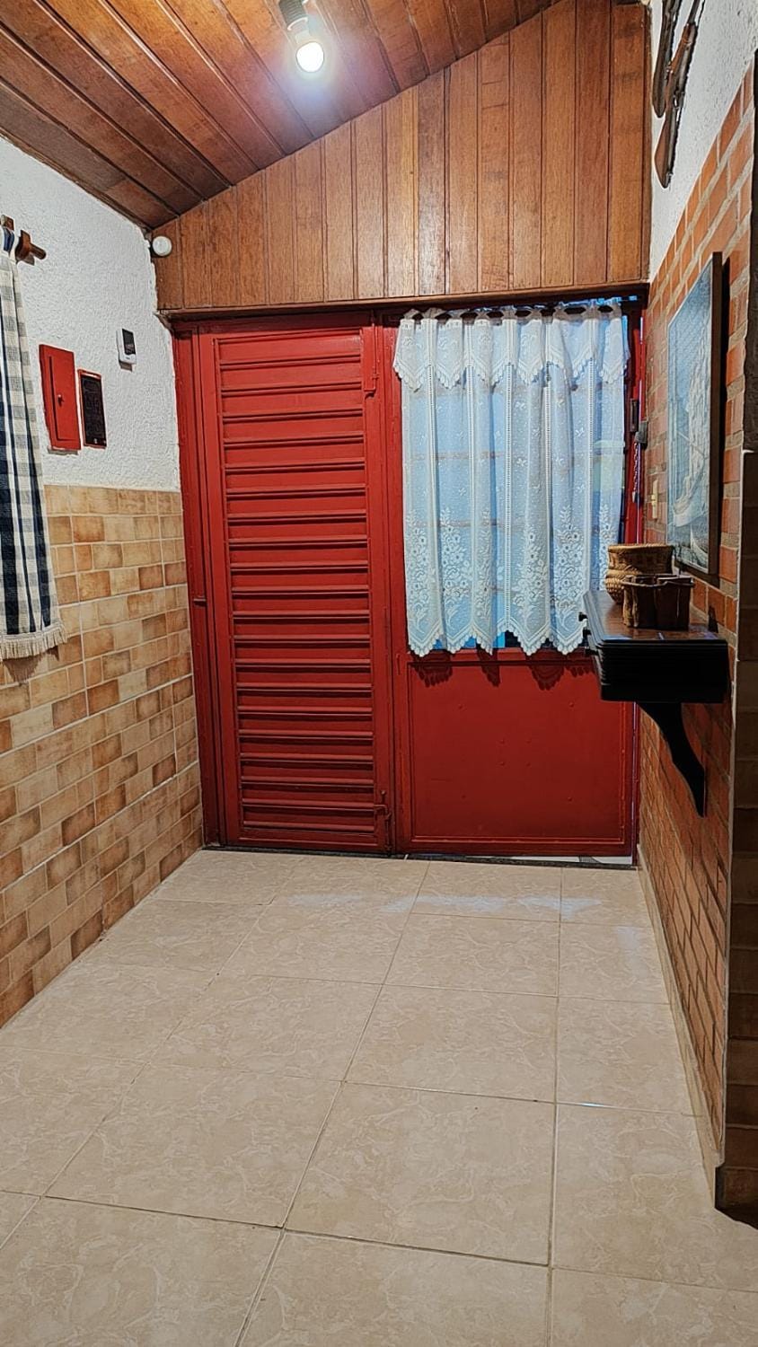 Casinha Aconchegante no 3° Melhor Clima do Mundo. House in Miguel Pereira