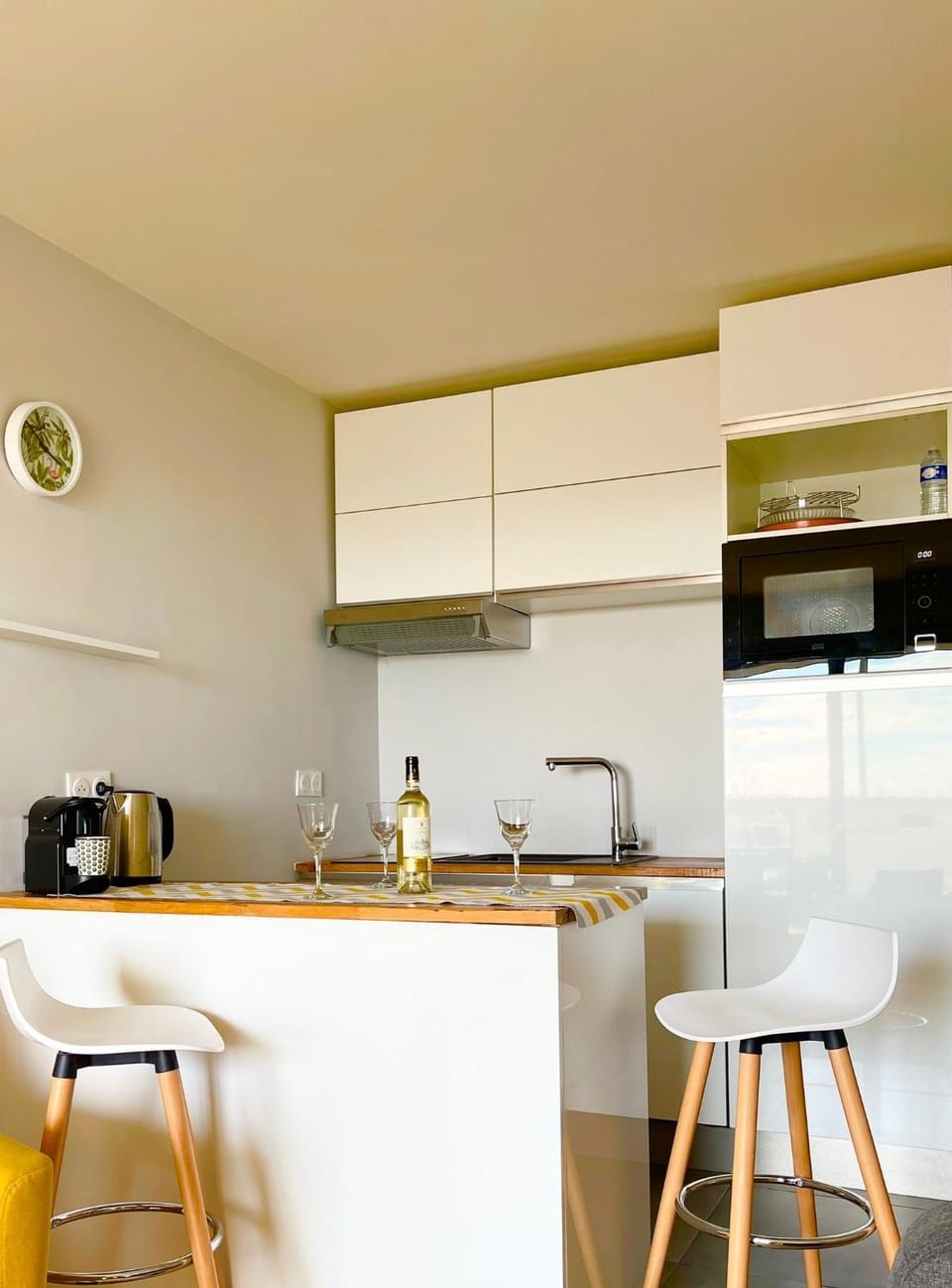 Appartement calme et propre avec vue sur la mer Apartment in Nice