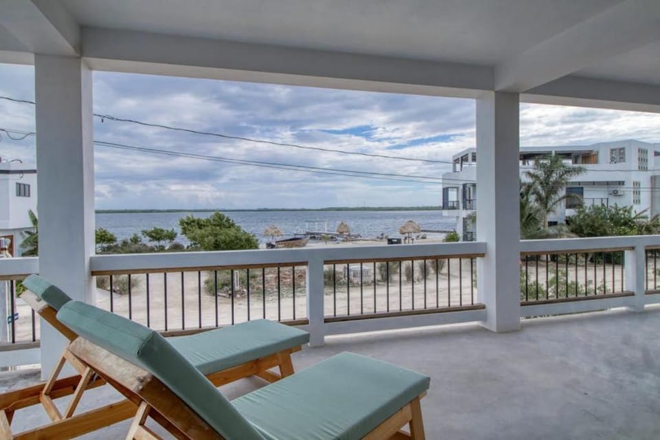 Villa Sea Lux House in Belize District