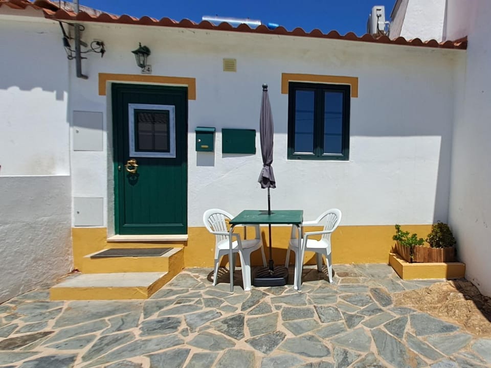 Suão Retiro Alentejano House in Évora District, Portugal
