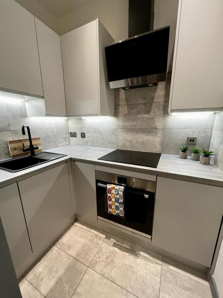 1 bed Apt in West End Apartment in Glasgow