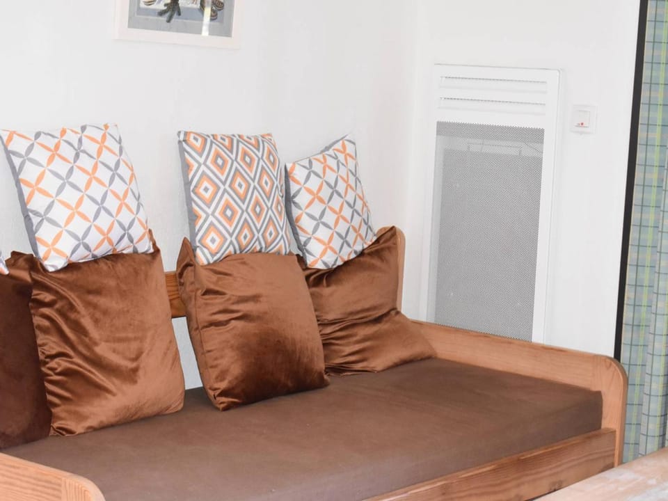 3 Pièces Cabine avec Balcon et Parking à Font-Romeu - FR-1-580-57 Cabin in Bolquère