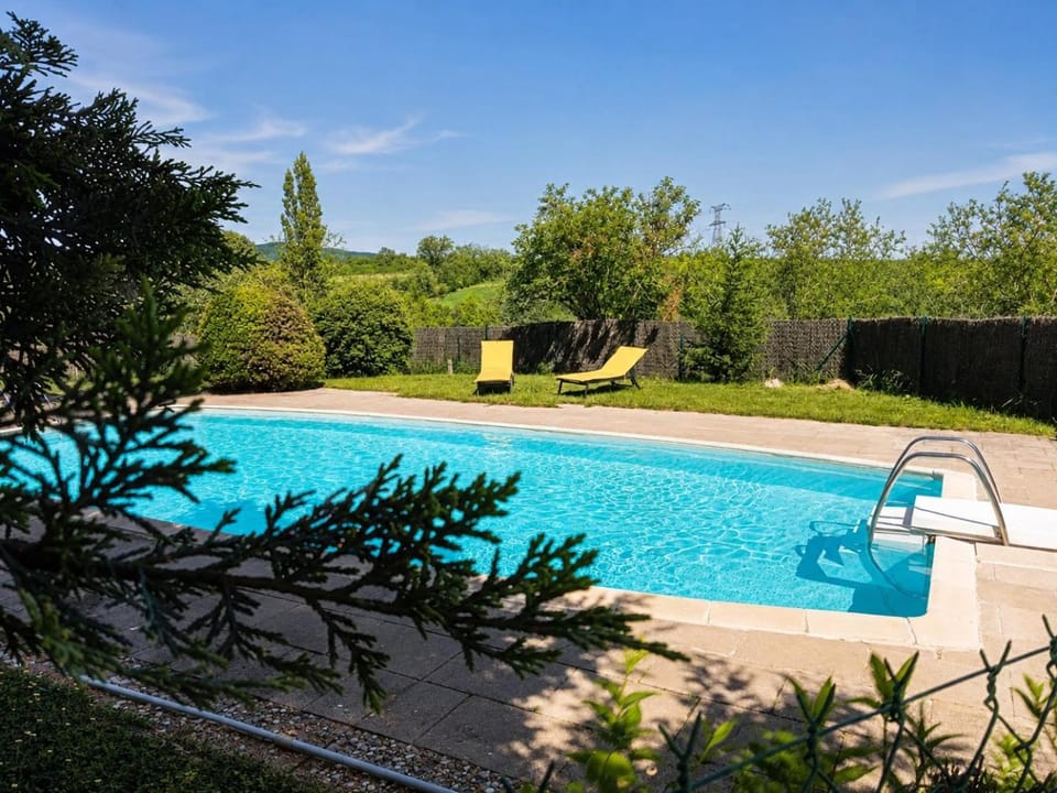Garden, Pool view, Swimming pool, sunbed