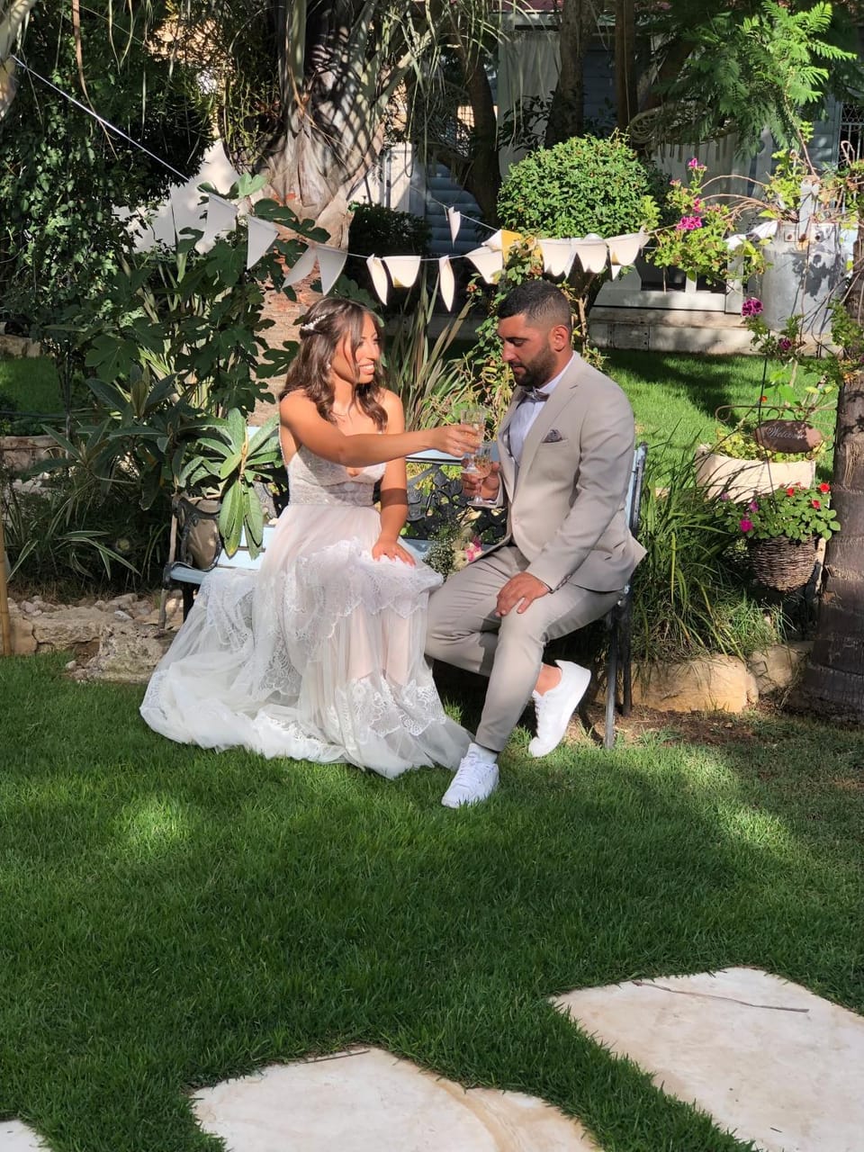 Guests, Garden view, wedding