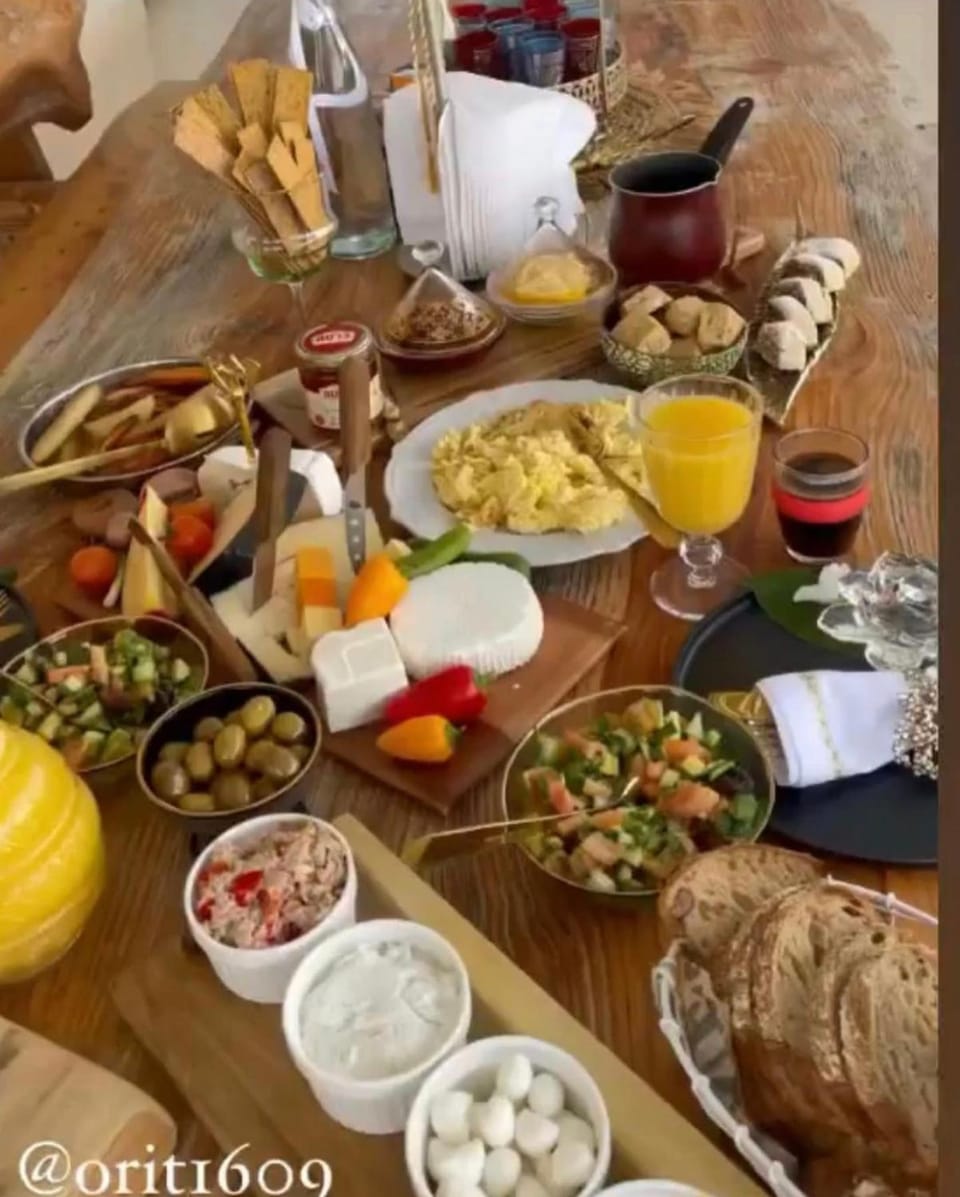 Food and drinks, Food, Breakfast, Continental breakfast