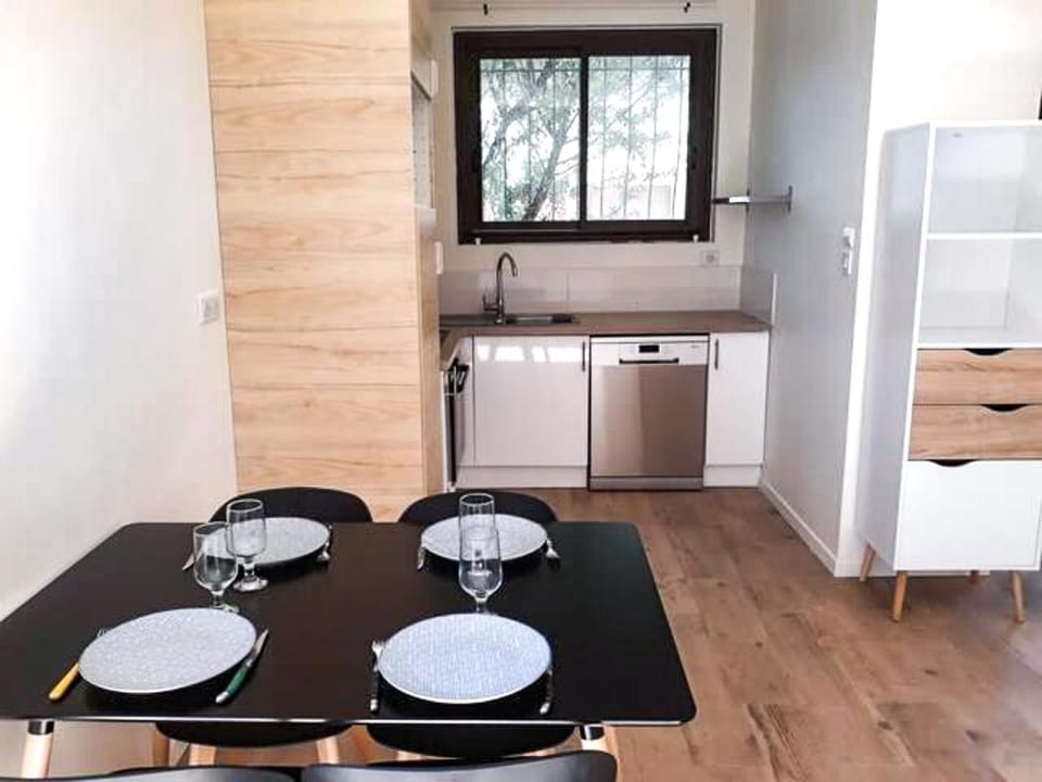 Kitchen or kitchenette, Meals, dishwasher, pet friendly, storage, kitchen