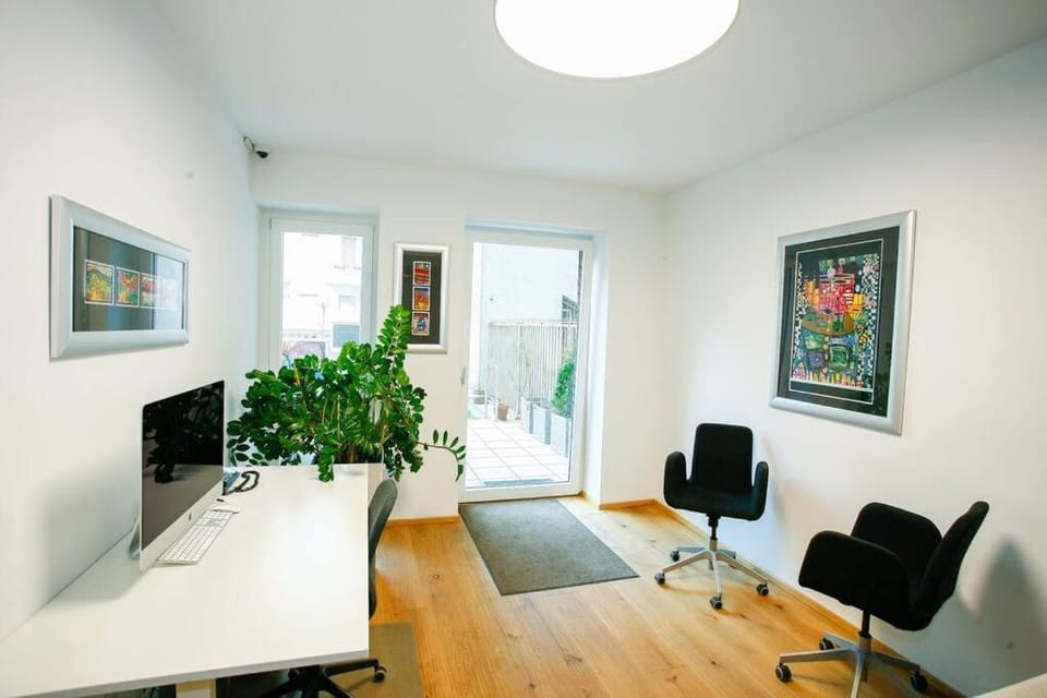Top Central Apartment on Karlsplatz Vienna Apartment in Vienna