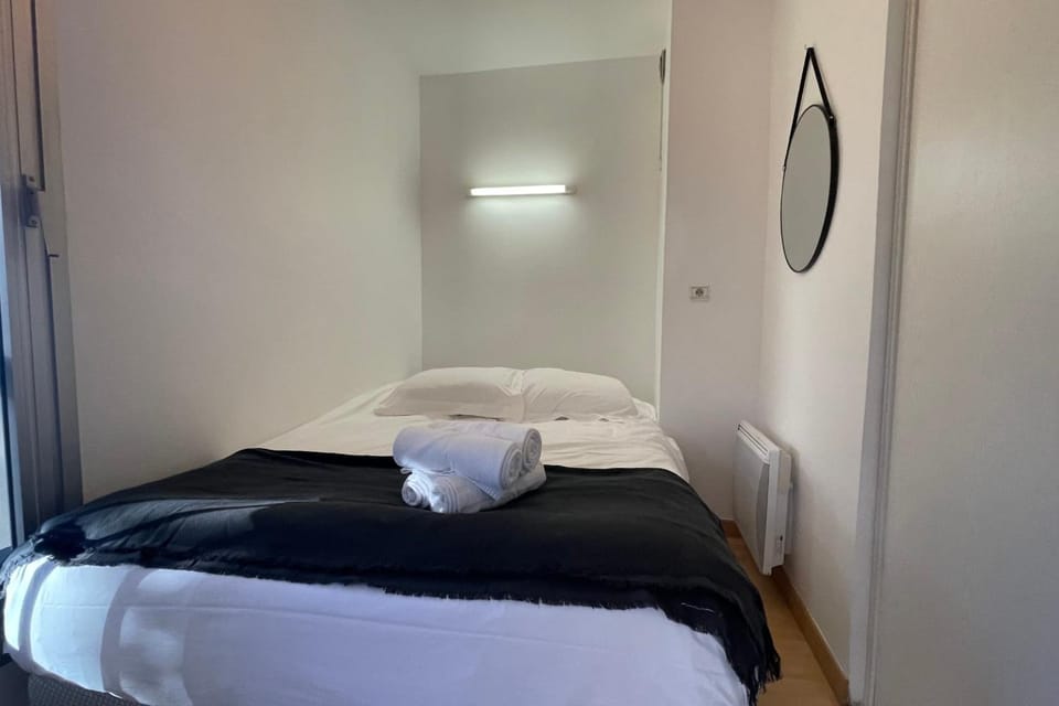 Sully II - Apartment of 33 sqm with parking 400m from Lake Annecy Apartment in Annecy
