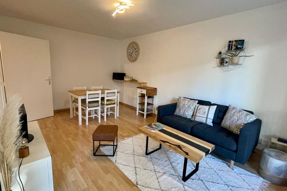 Sully II - Apartment of 33 sqm with parking 400m from Lake Annecy Apartment in Annecy