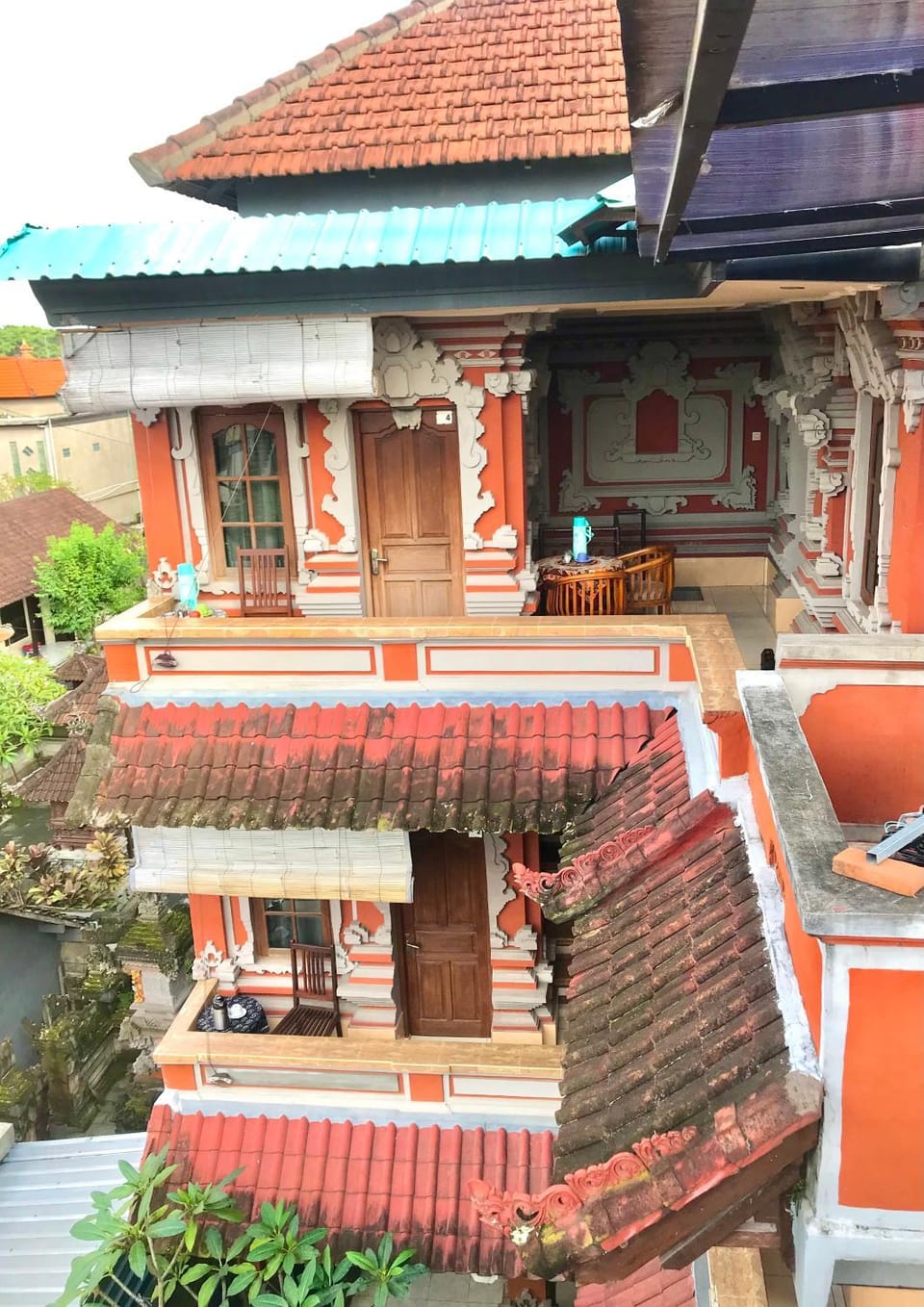 Property building, Day, Balcony/Terrace