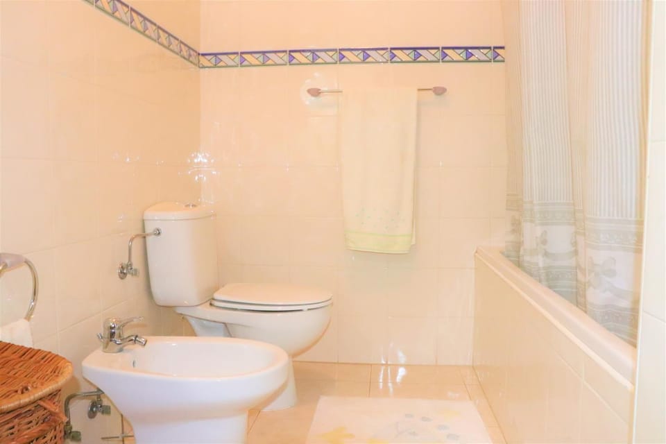 Shower, Toilet, Bathroom, Bath, bidet