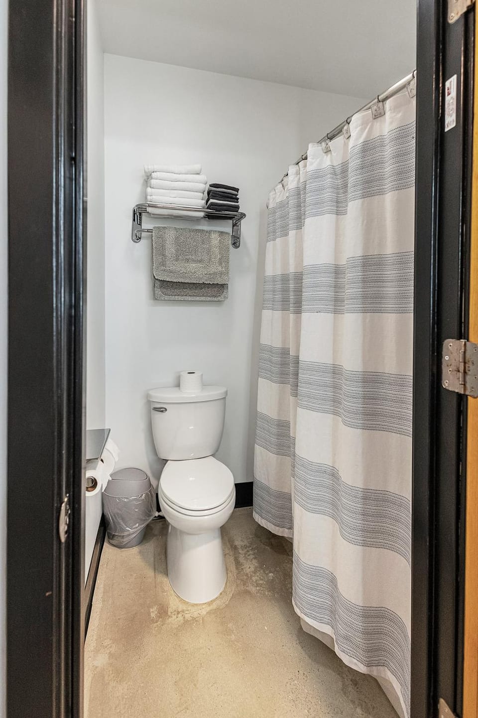 Shower, Toilet, Bathroom, Bath