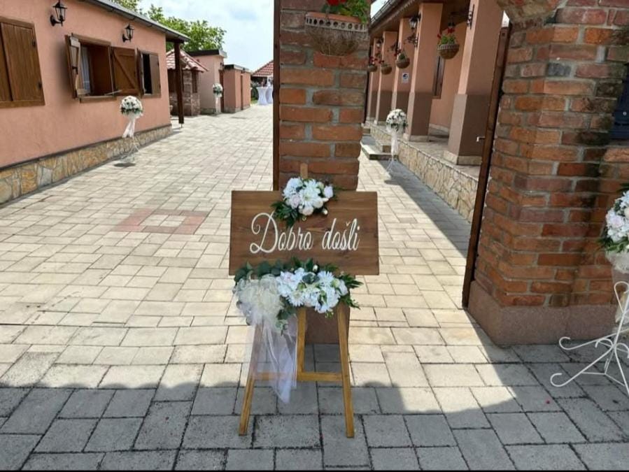 Lovacka kuca Valenovac Vacation rental in Croatia