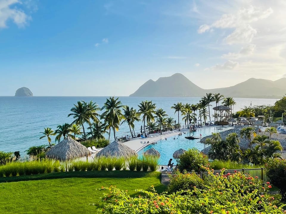 View (from property/room), Landmark view, Sea view, Swimming pool