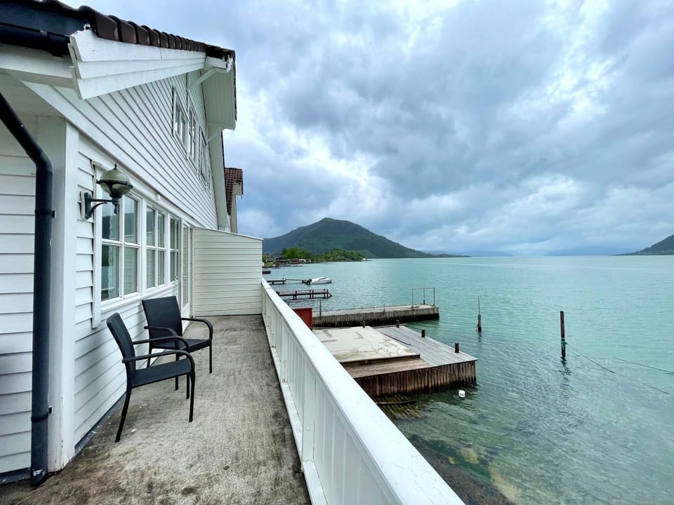 Natural landscape, Mountain view, Sea view