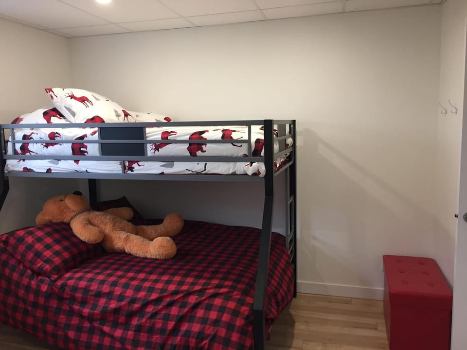 bunk bed