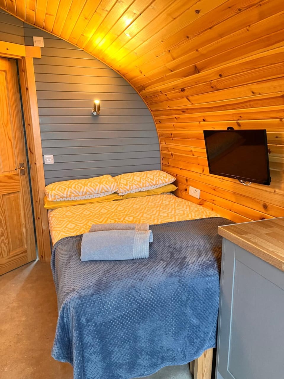 Sea Breeze Pod Apartment in Scotland