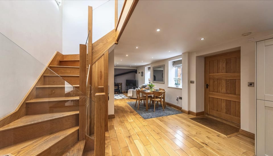 Facade/entrance, Living room, Photo of the whole room, Dining area
