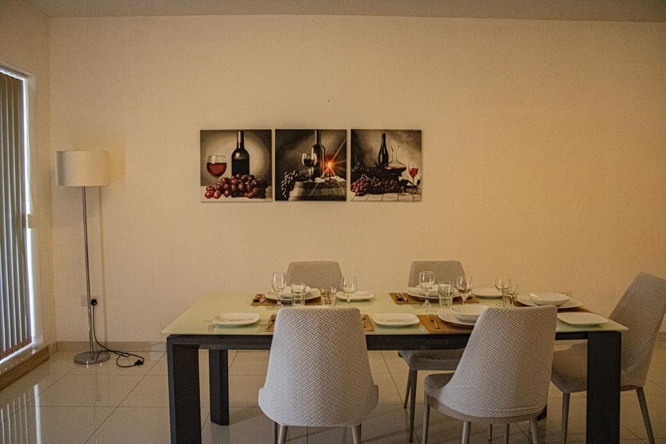 Modern 3 bedroom with AC apartment Apartment in Malta