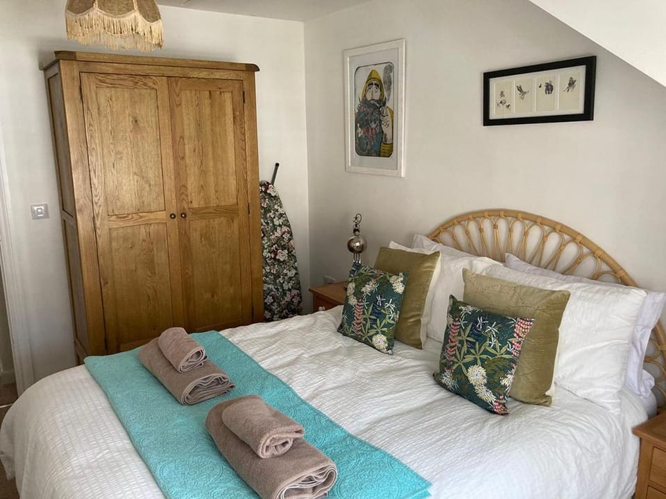 Ocean Breeze No 5, Seaview & Parking Apartment in England