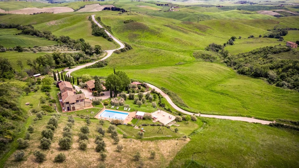 LUCERTOLA Tuscan Country Retreat Apartment in Tuscany