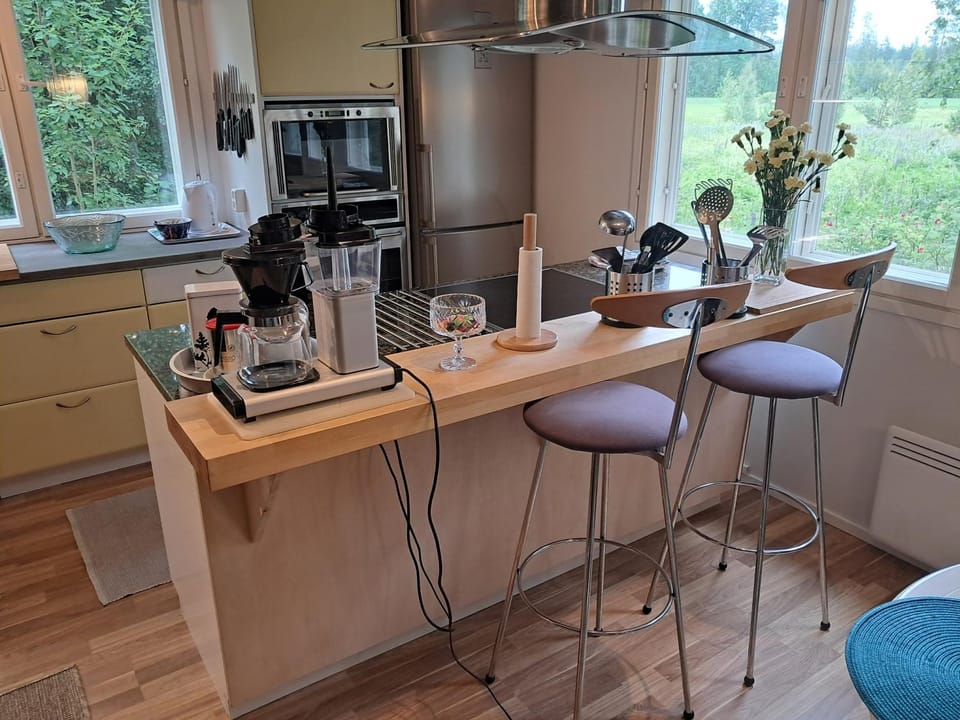 Pet Friendly Retreat - Sleeps 8 with Sauna House in Finland