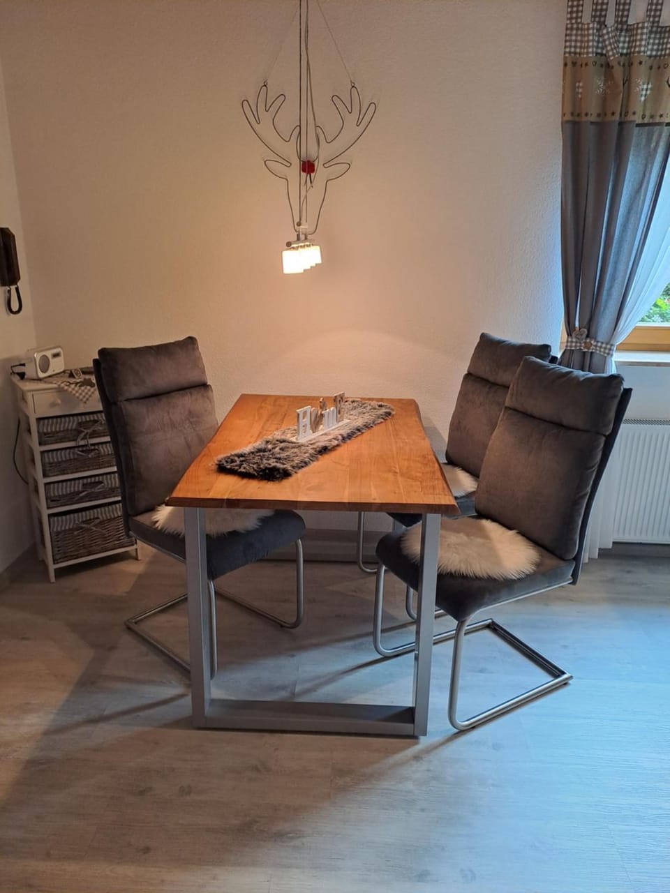 Living room, Dining area