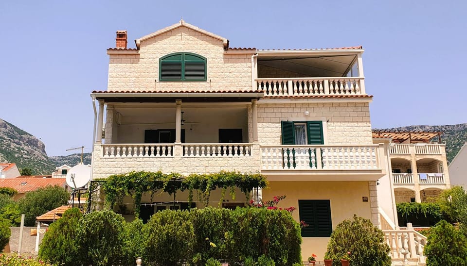 Property building, Spring, Day, Natural landscape, View (from property/room), Balcony/Terrace, Mountain view, Sea view, Parking, internet, air conditioner, air conditioner