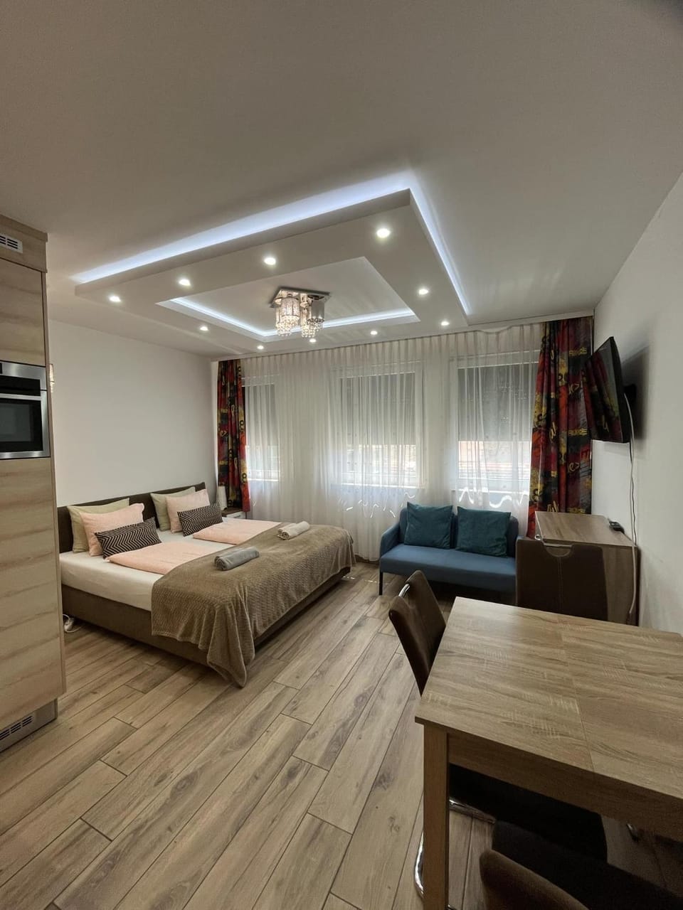 Bed, Photo of the whole room