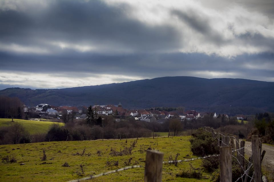 Nearby landmark, Natural landscape
