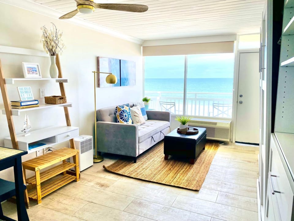 Sugar Sands - Ocean front at Symphony Beach Club ! House in Ormond Beach