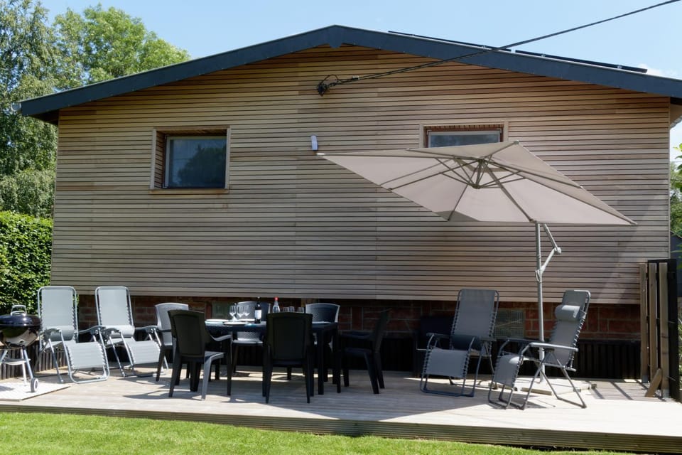 Property building, Patio, Garden